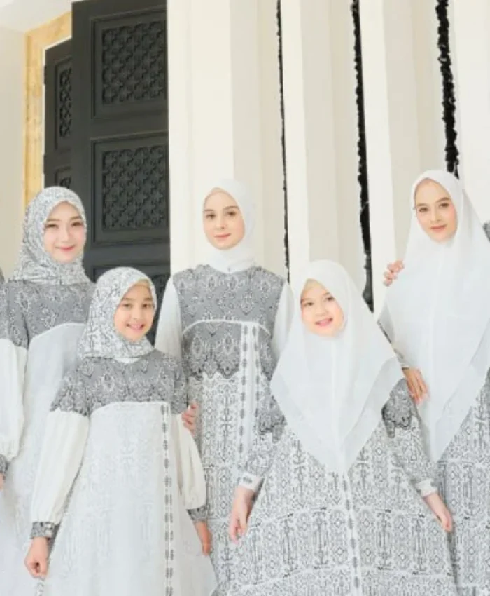 Sandi Family Sarimbit White - Trend Warna 2024