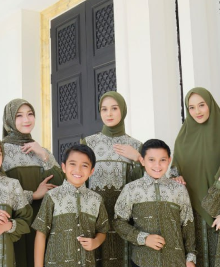 Sandy Family Sarimbit Army - Trend Warna 2024